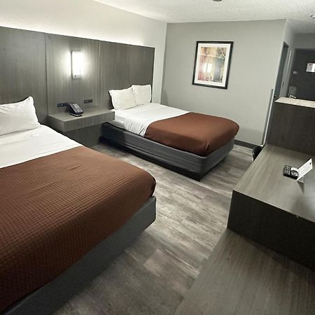 Magnuson Hotel Fort Wayne North - Coliseum מראה חיצוני תמונה