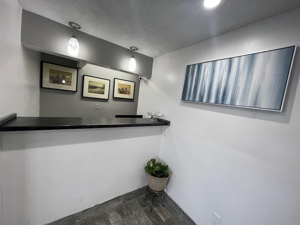 Magnuson Hotel Fort Wayne North - Coliseum מראה חיצוני תמונה