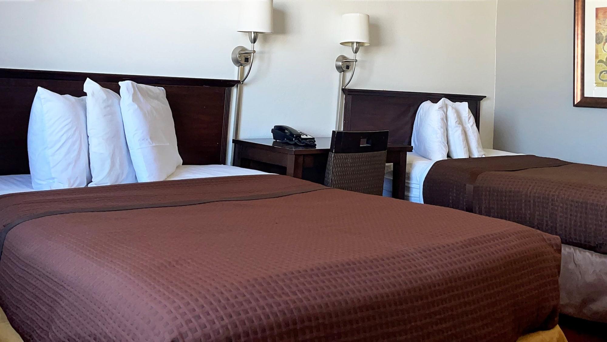 Magnuson Hotel Fort Wayne North - Coliseum מראה חיצוני תמונה