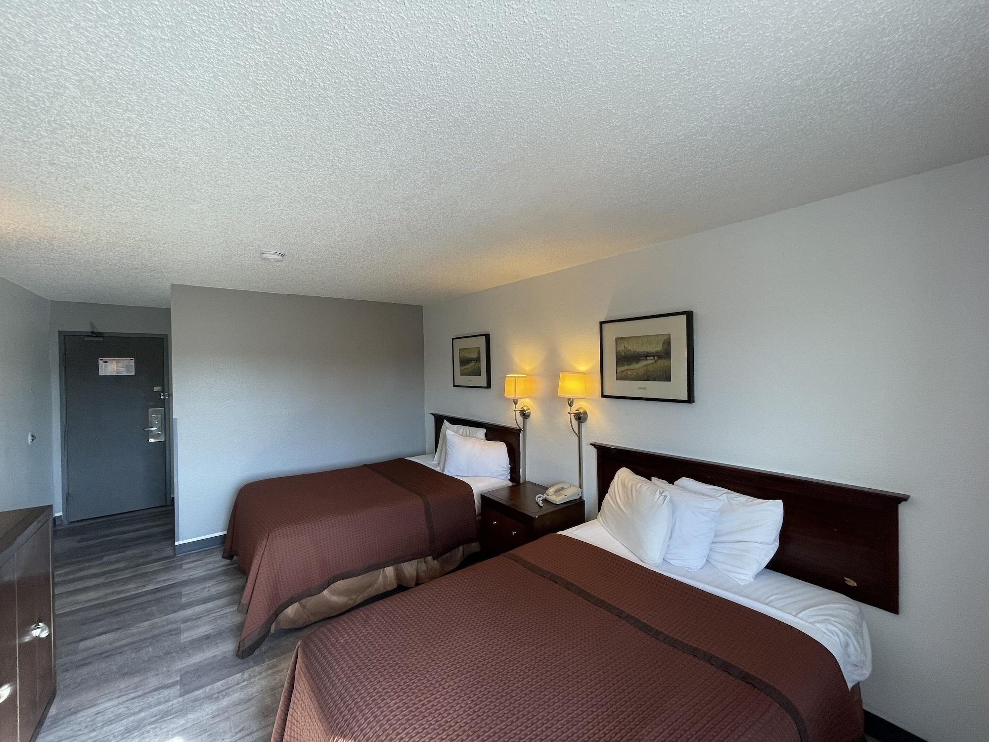 Magnuson Hotel Fort Wayne North - Coliseum מראה חיצוני תמונה