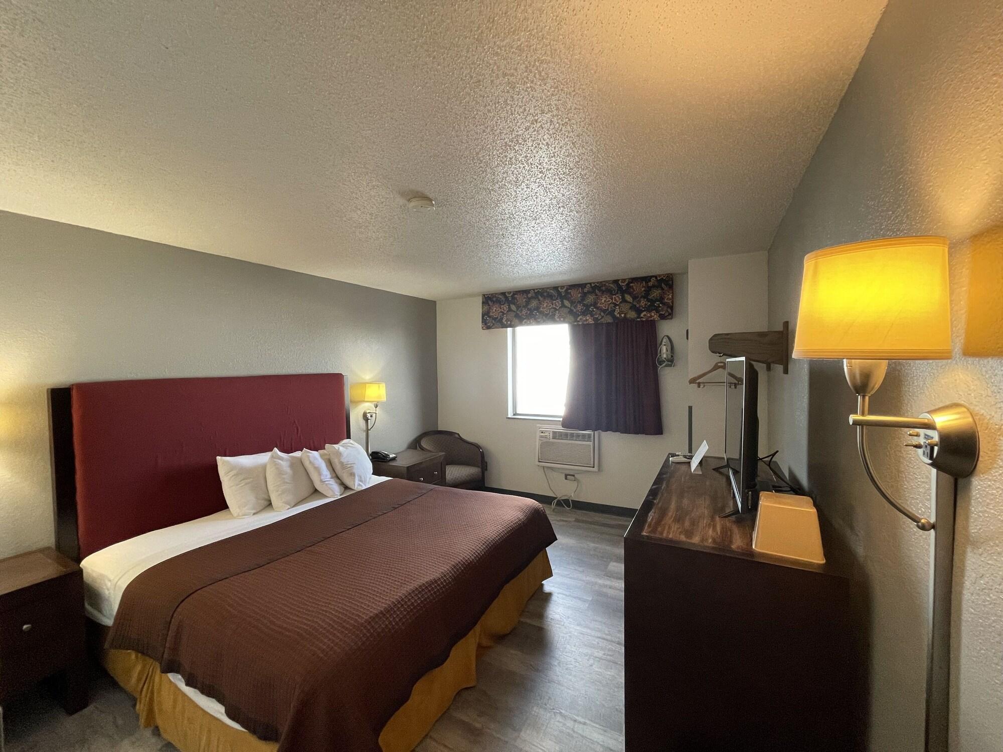 Magnuson Hotel Fort Wayne North - Coliseum מראה חיצוני תמונה