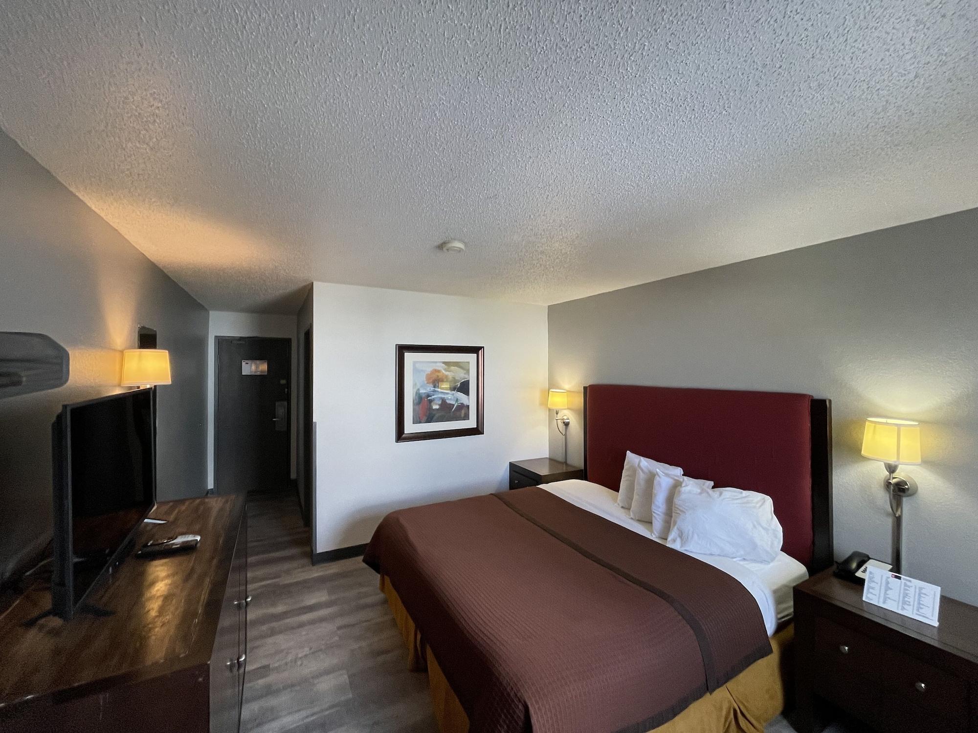 Magnuson Hotel Fort Wayne North - Coliseum מראה חיצוני תמונה