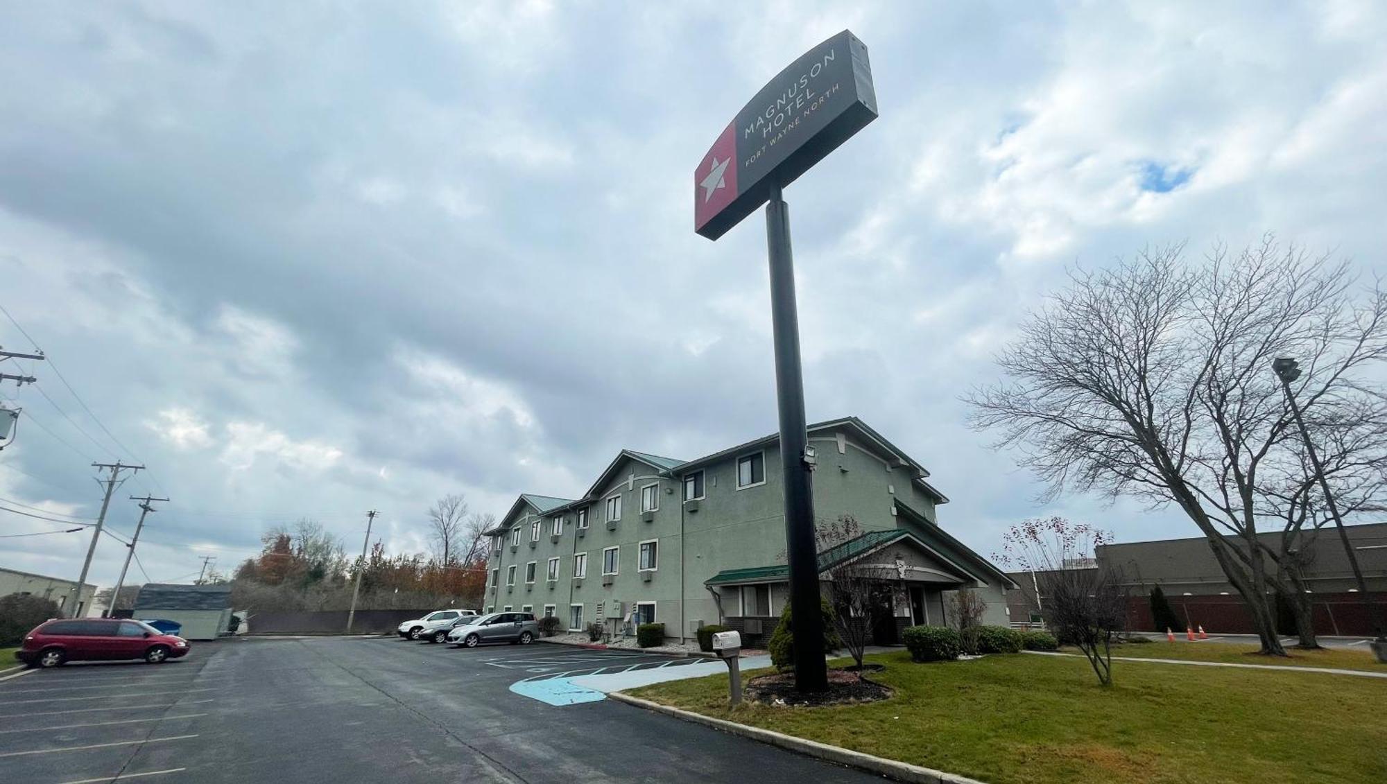 Magnuson Hotel Fort Wayne North - Coliseum מראה חיצוני תמונה