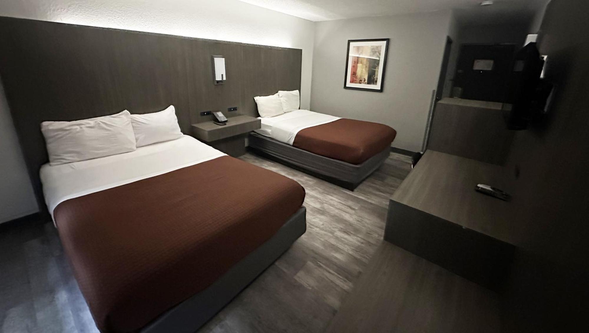 Magnuson Hotel Fort Wayne North - Coliseum מראה חיצוני תמונה