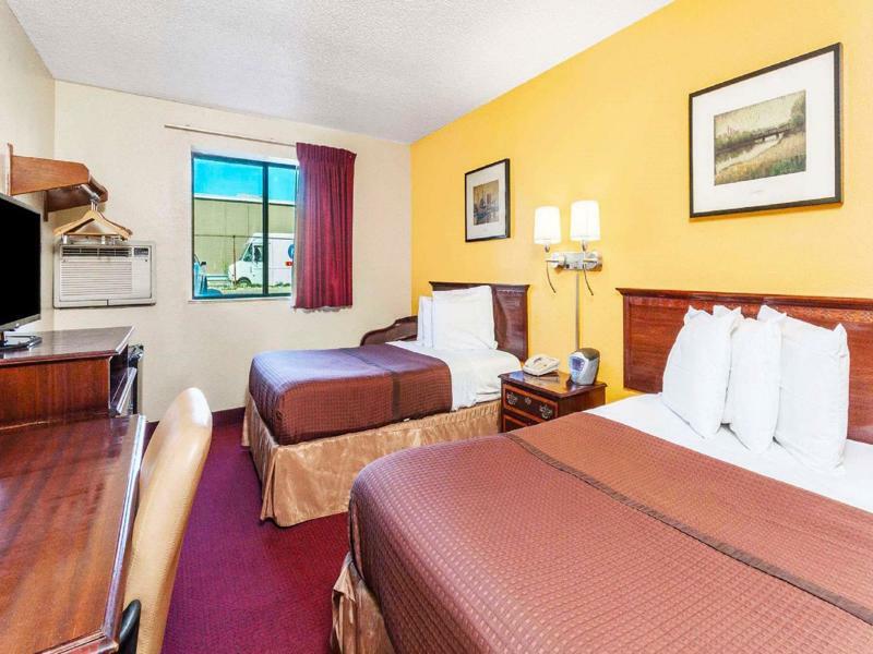 Magnuson Hotel Fort Wayne North - Coliseum מראה חיצוני תמונה