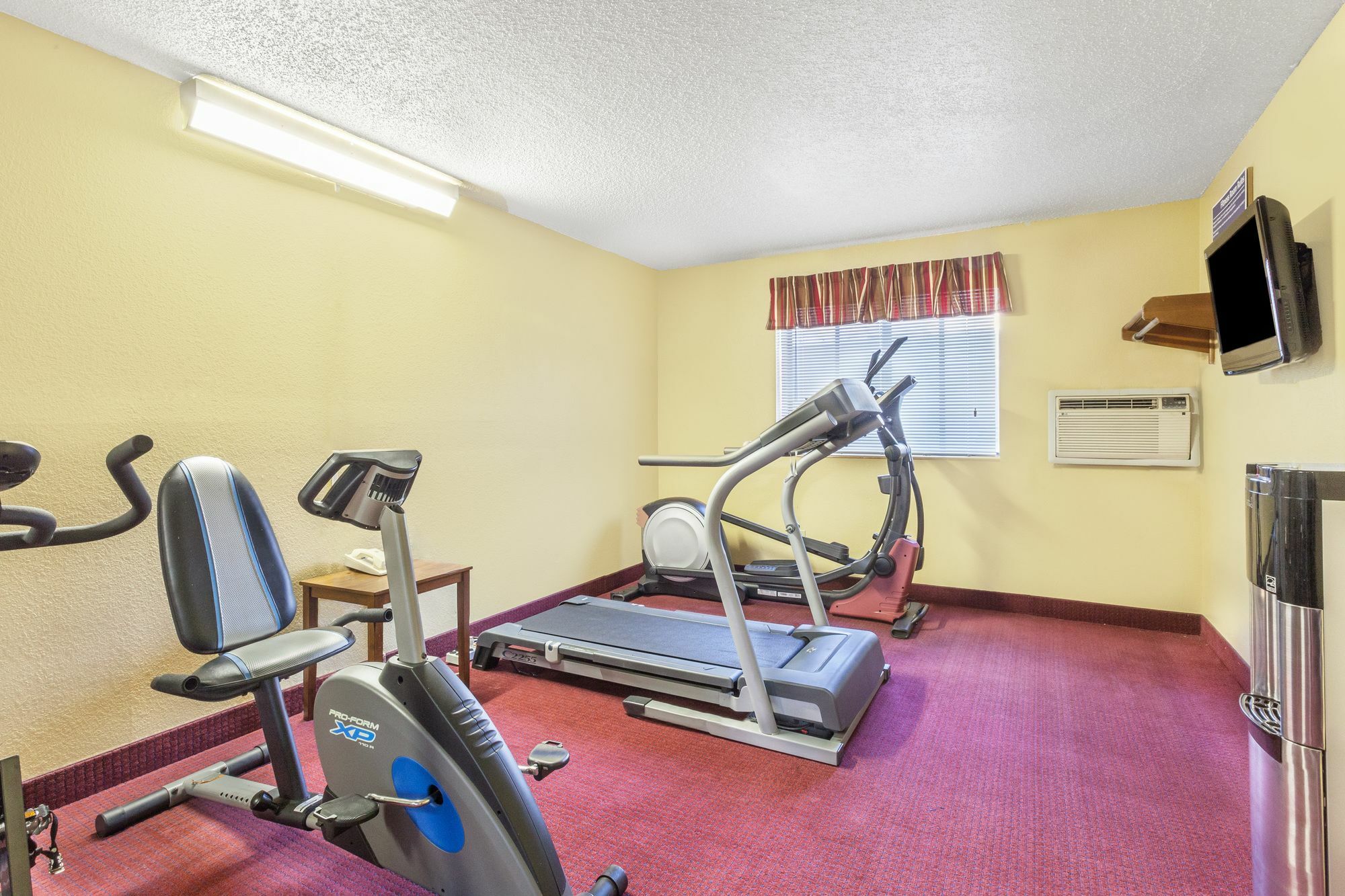 Magnuson Hotel Fort Wayne North - Coliseum מראה חיצוני תמונה